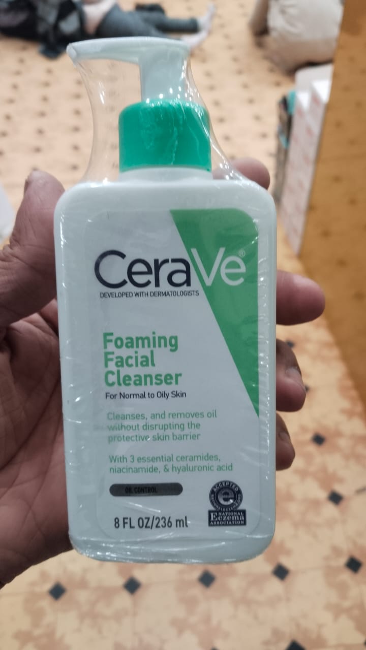 CeraVe Foaming Facial Cleanser for Normal to Oily Skin